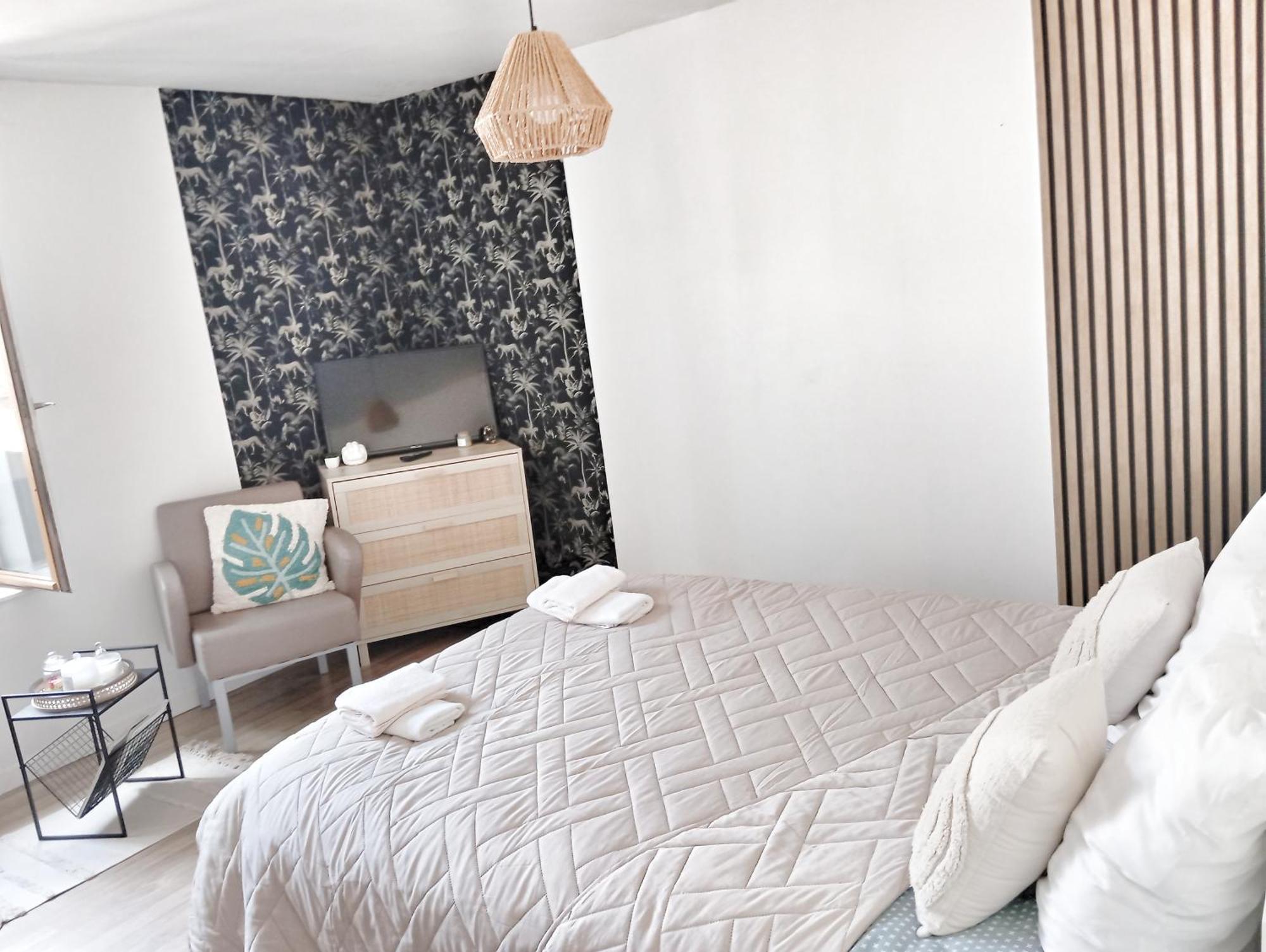 Rooms Home Csm Suites Privees Entre Paris Et Reims Charly-sur-Marne Eksteriør bilde